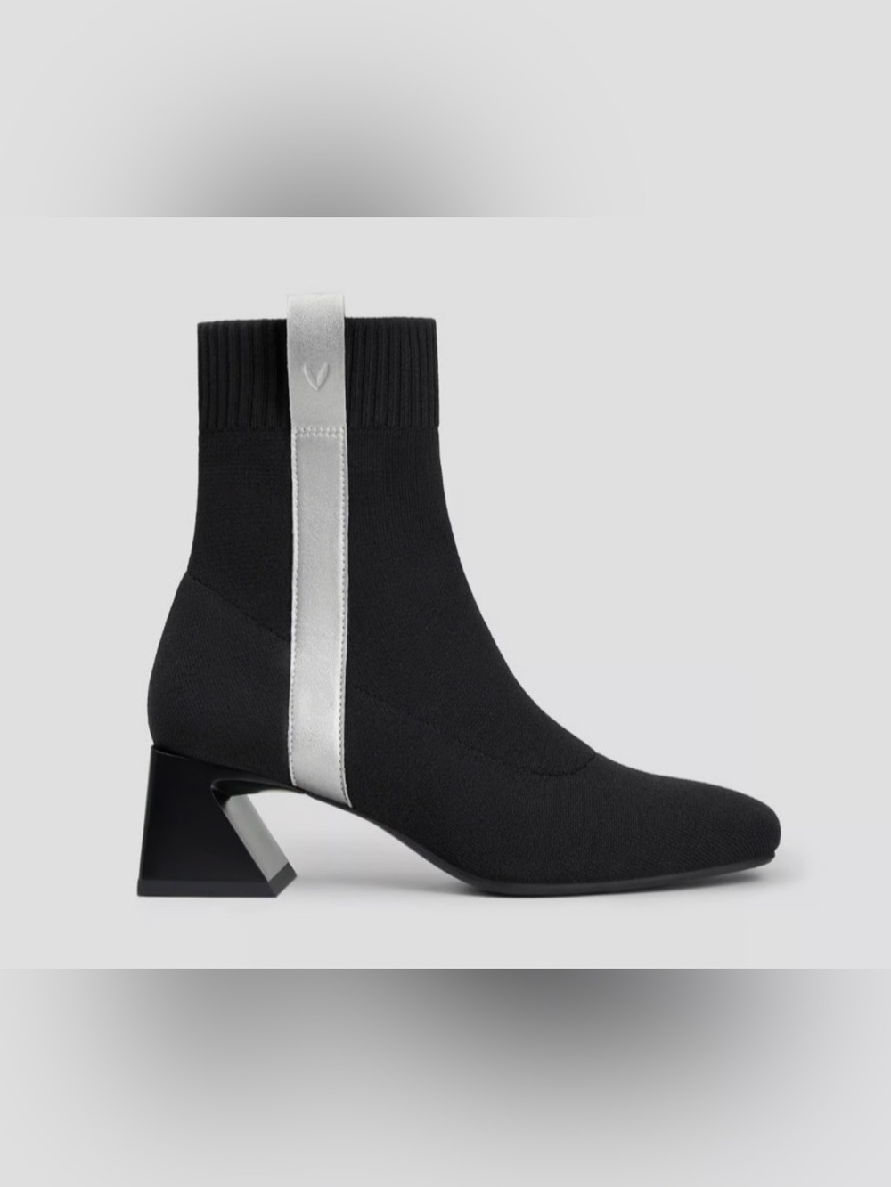 VIVAIA Rafaella Square-Toe Water-Repellent‎ Heeled Boots